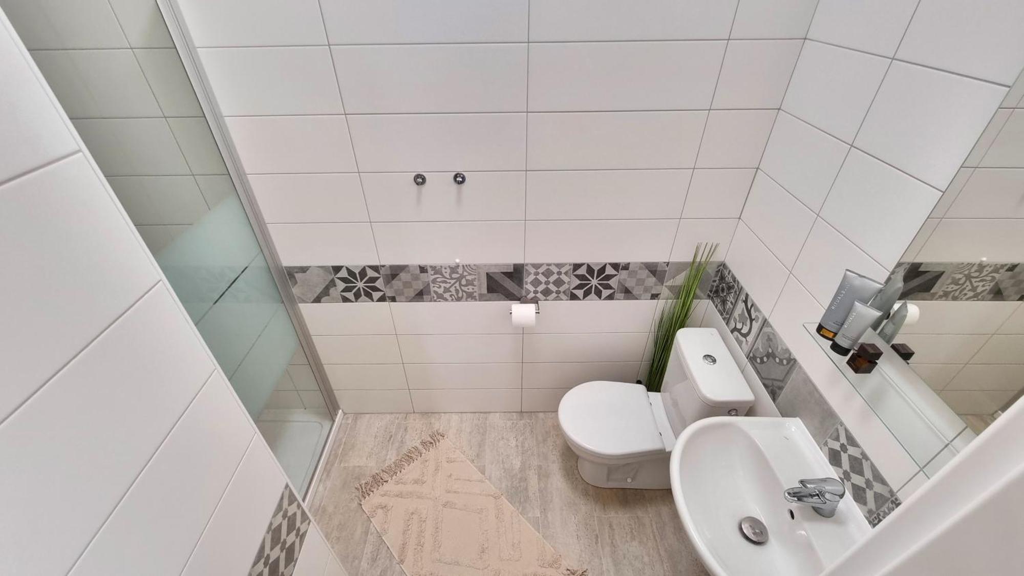 Finnem Rentals Florenc Прага Екстериор снимка