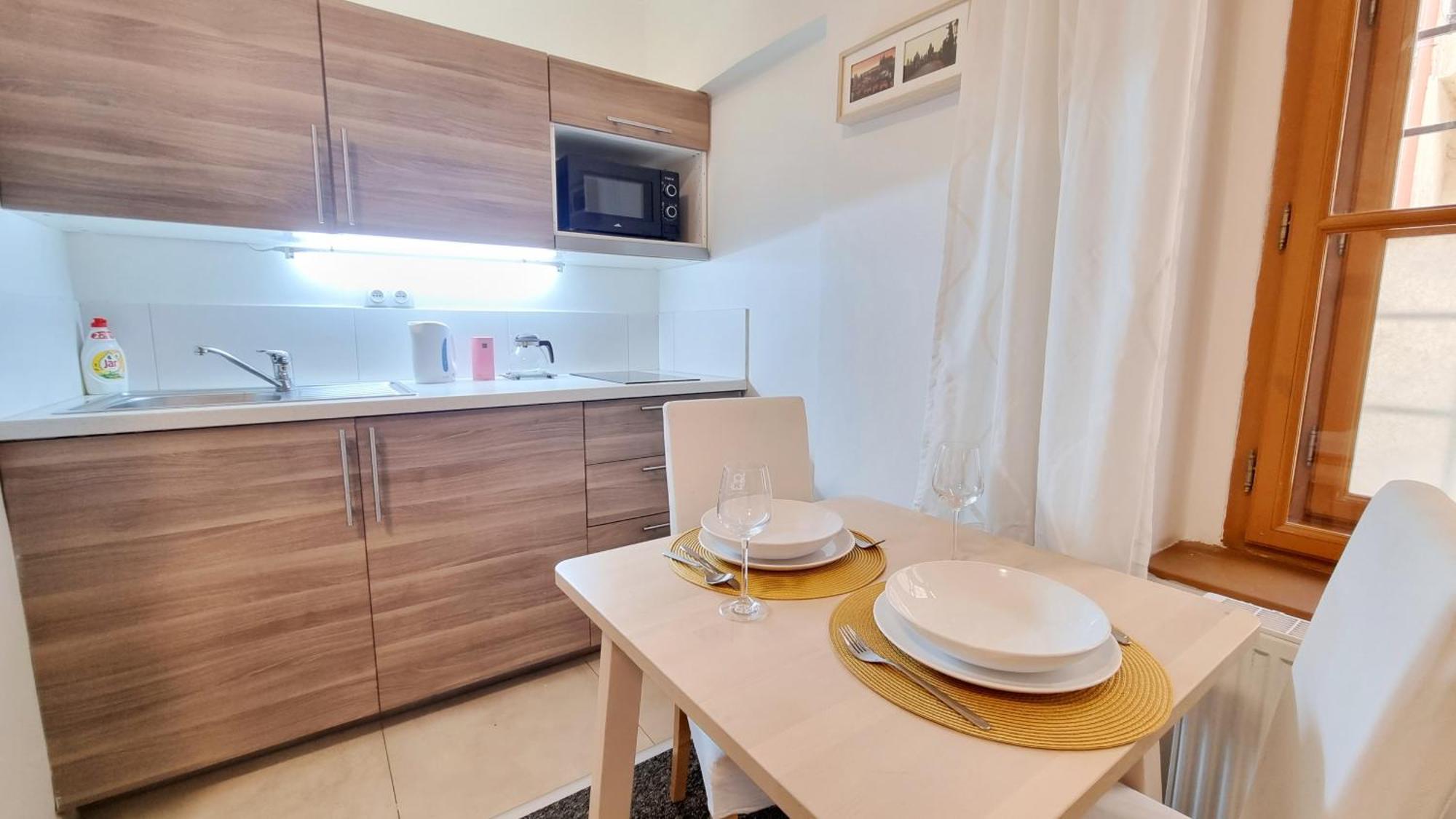 Finnem Rentals Florenc Прага Стая снимка