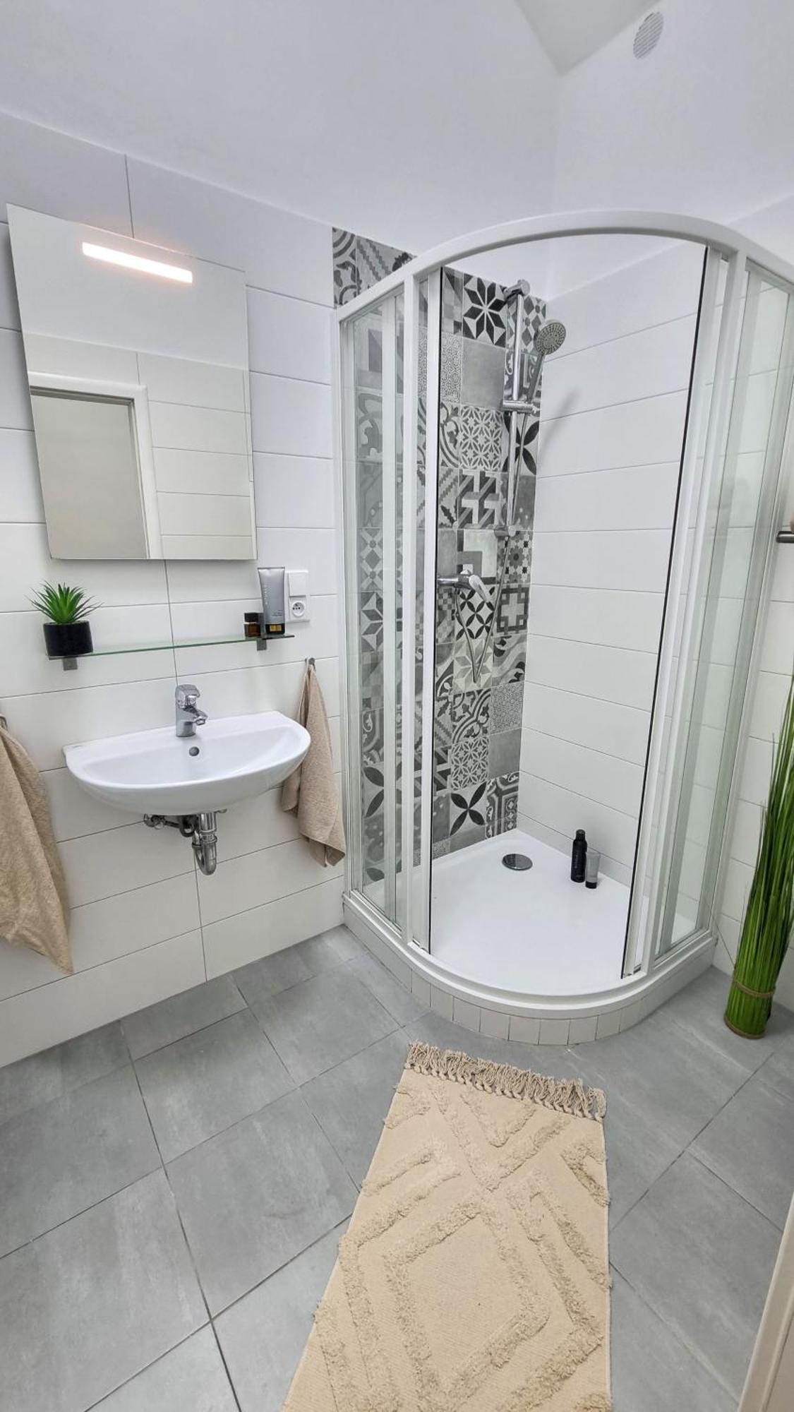 Finnem Rentals Florenc Прага Стая снимка