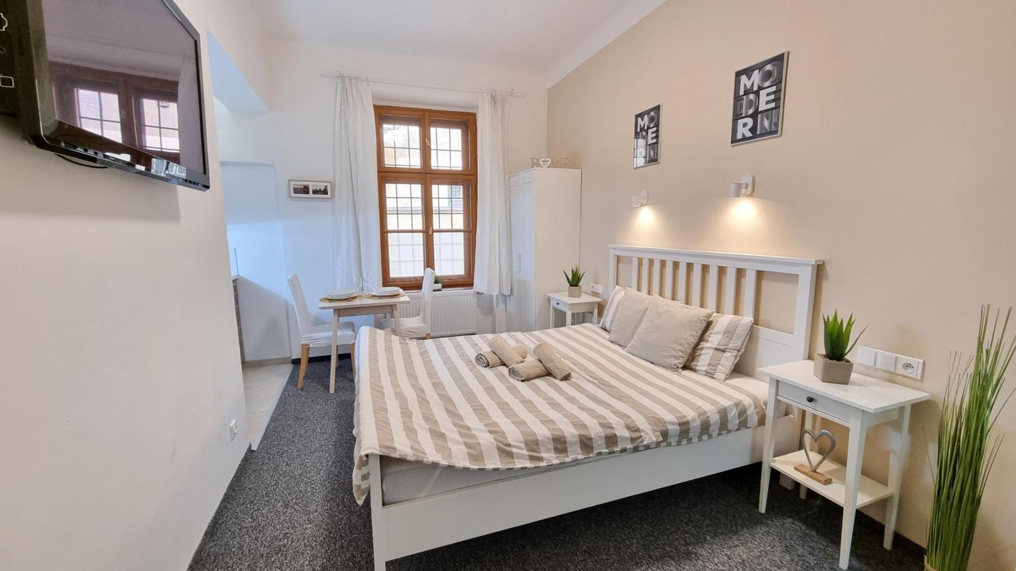 Finnem Rentals Florenc Прага Стая снимка